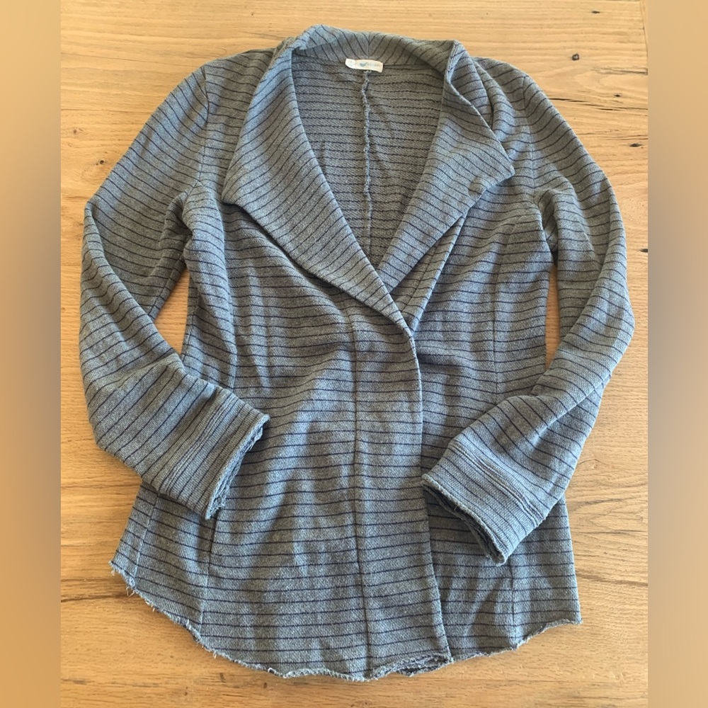 Stem Striped Peplum Back Blazer Cotton Gray Blue Sweater Women’s Small‎ Preloved